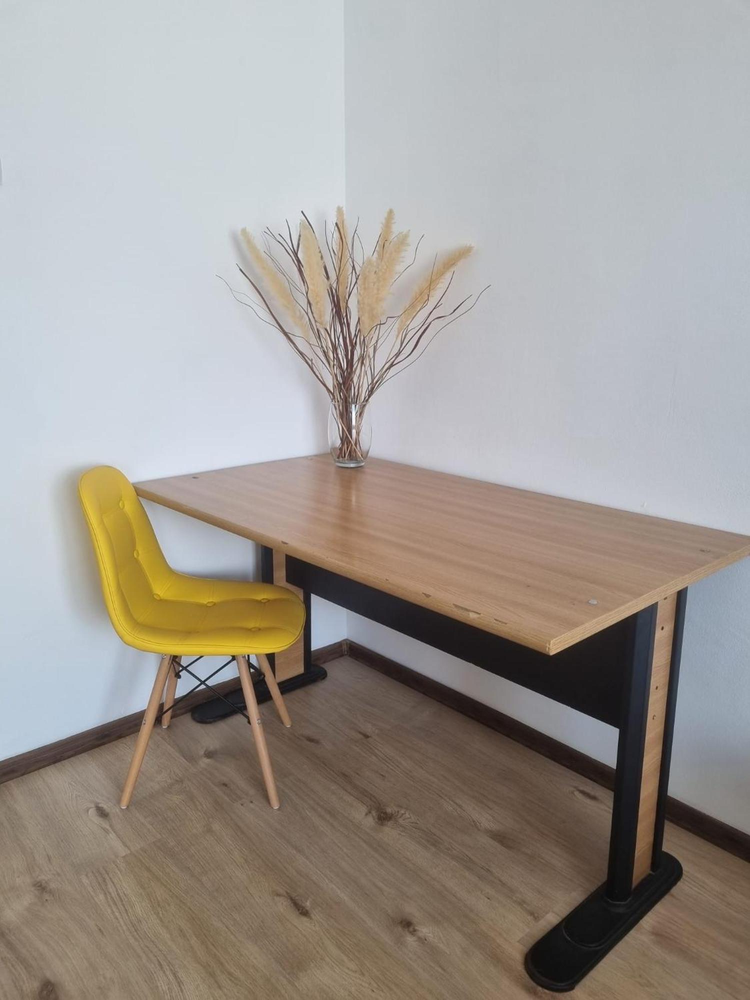 Apartament Central بيتستِ المظهر الخارجي الصورة